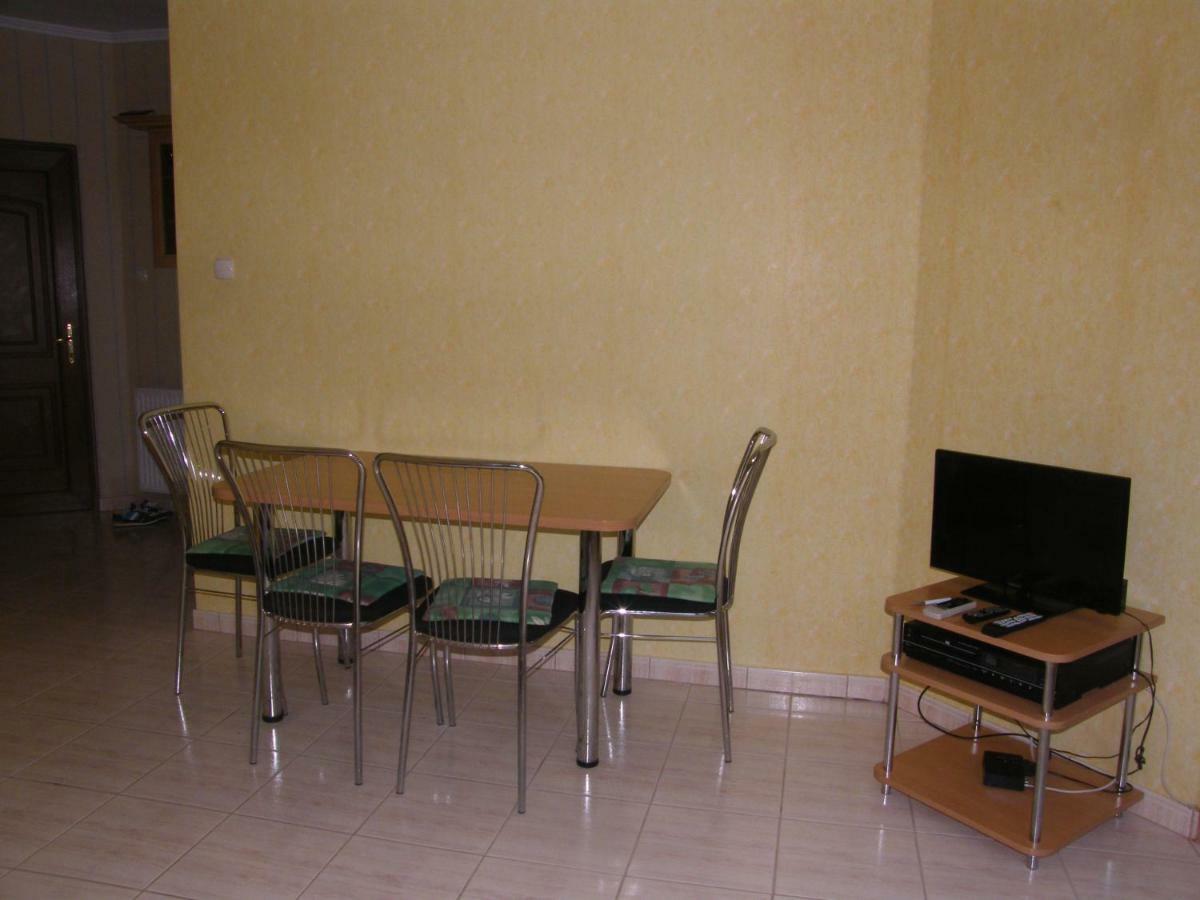 Park Setany Apartman Балатонлелле Экстерьер фото